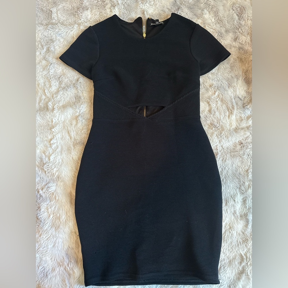 Express dress with front cutout